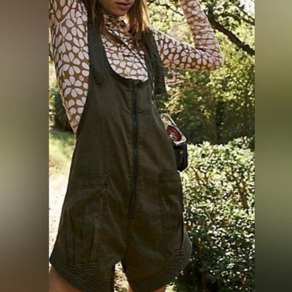 ❤️ Free People Fast Track Shortsie Small NWOT - Picture 5 of 5